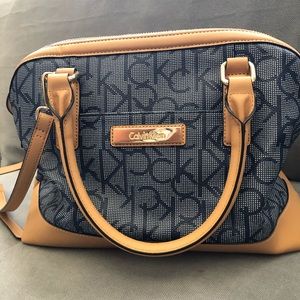 Stylish Calvin Klein Purse!